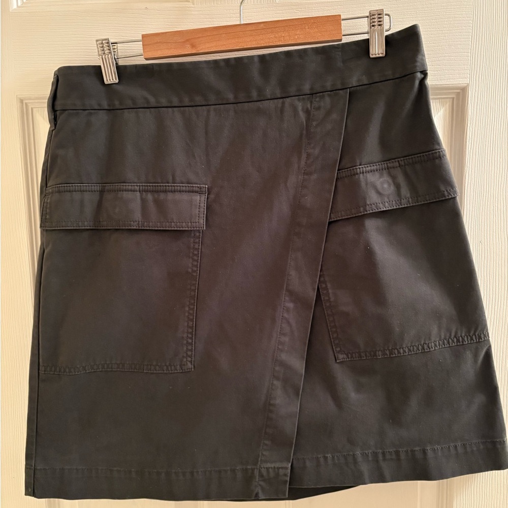 Banana Republic Dark green Mini Skirt with Pockets